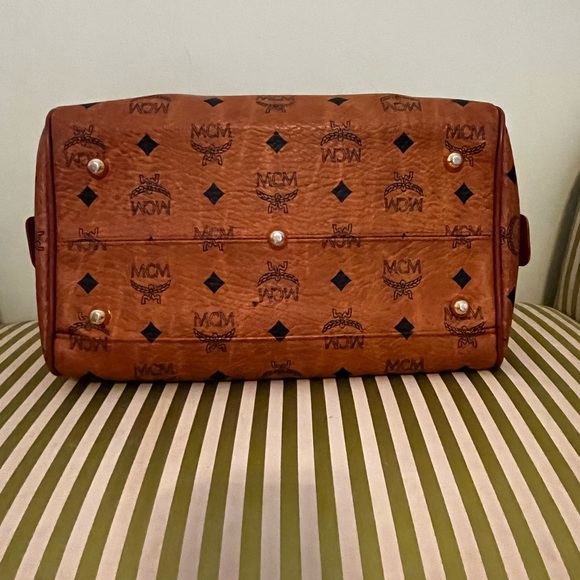 MCM Boston Bag - Picture 6 of 10